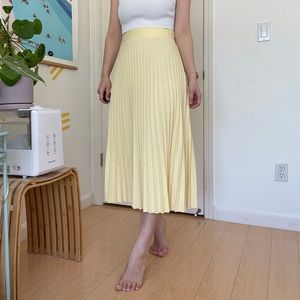 vintage pastel yellow pleated midi skirt
